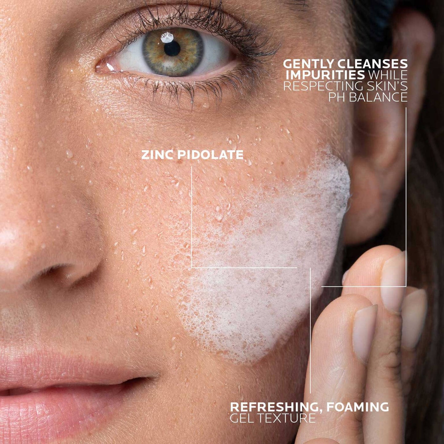 effaclar-gel-facial-wash-for-oily-skin-w5 LaRochePosay-Product-Effaclar-Effaclar-Foaming-Gel-400ml-3337872411991-texture-REV.jpg